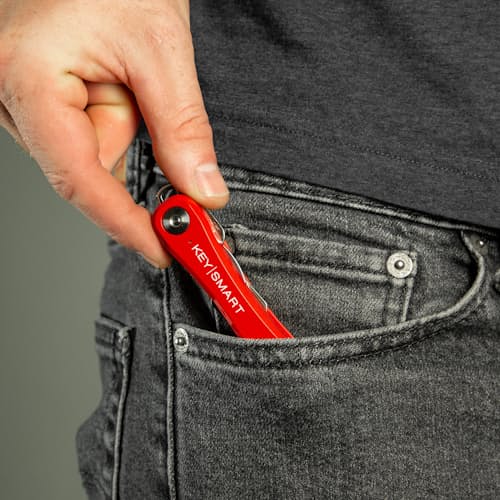 laydown image of KeySmart Pro w/ Tile Smart Location
