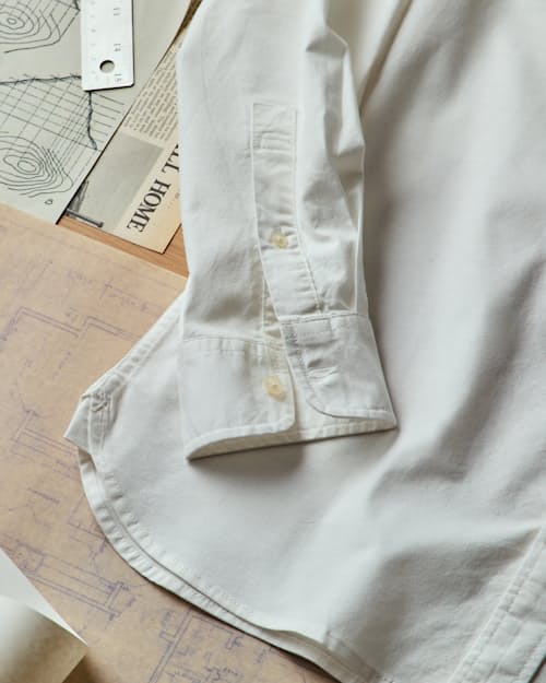 lifestyle image of Classic Oxford
