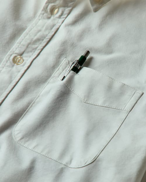 lifestyle image of Classic Oxford
