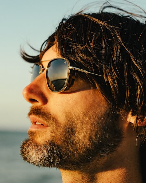 lifestyle image of Flynn Sunglasses