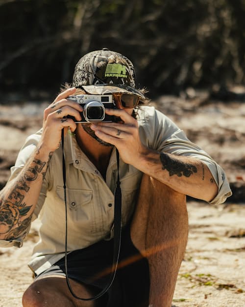 lifestyle image of Streak Logo Snapback Hat