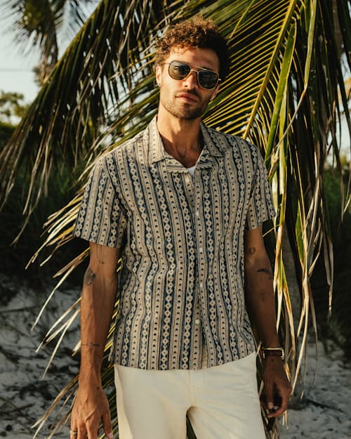 Miguel is 6'2", 185lbs, and wearing size L