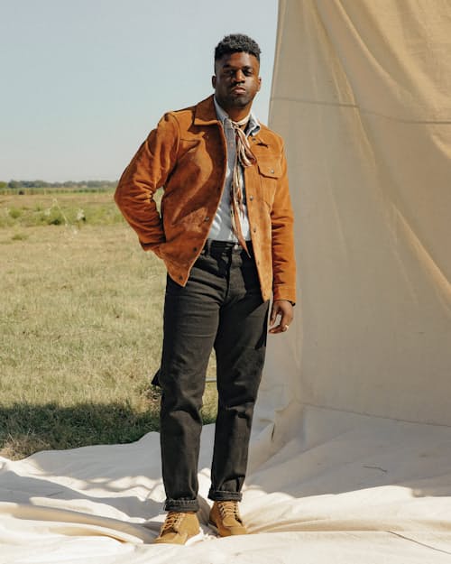 Abraham is 5’9’’, 175lbs, and wearing size 32x30
