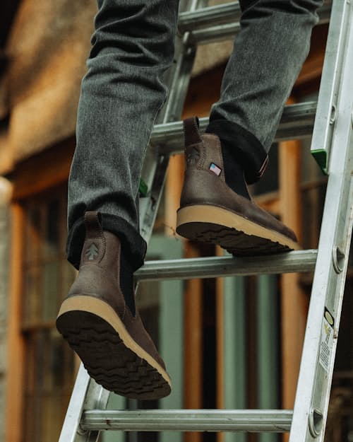 lifestyle image of Bull Run Lux Chelsea 6 inch