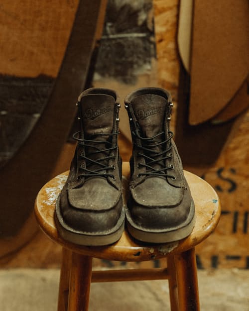 lifestyle image of Bull Run Lux Moc Toe 6 inch