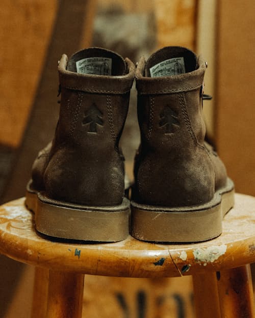 lifestyle image of Bull Run Lux Moc Toe 6 inch