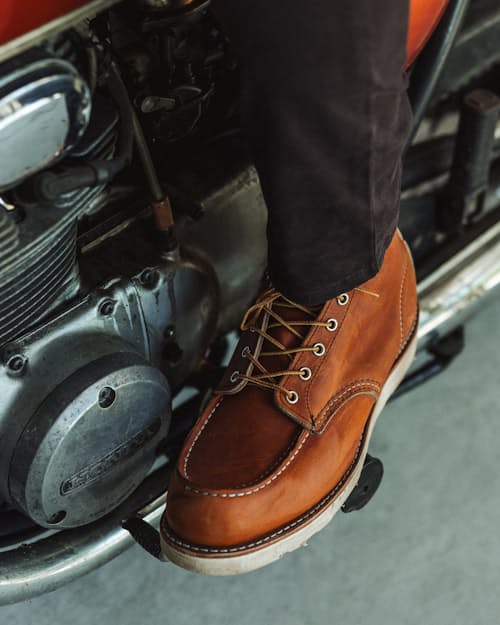 lifestyle image of 6-Inch Classic Moc