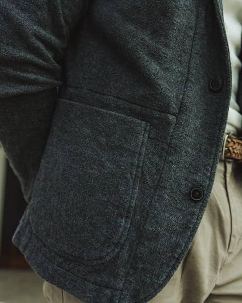 lifestyle image of Sweatshirt Trap Blazer