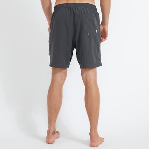 laydown image of Kore Performance Short - 7.5"