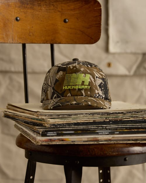 no crop image of Streak Logo Snapback Hat
