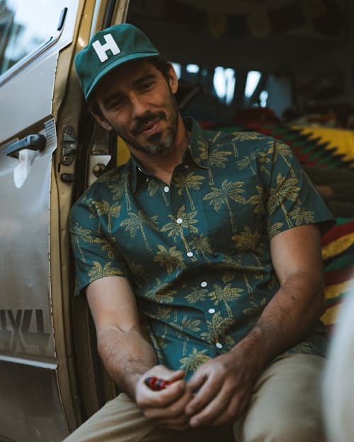 lifestyle image of Classic Slub Palm Short Sleeve Shirt