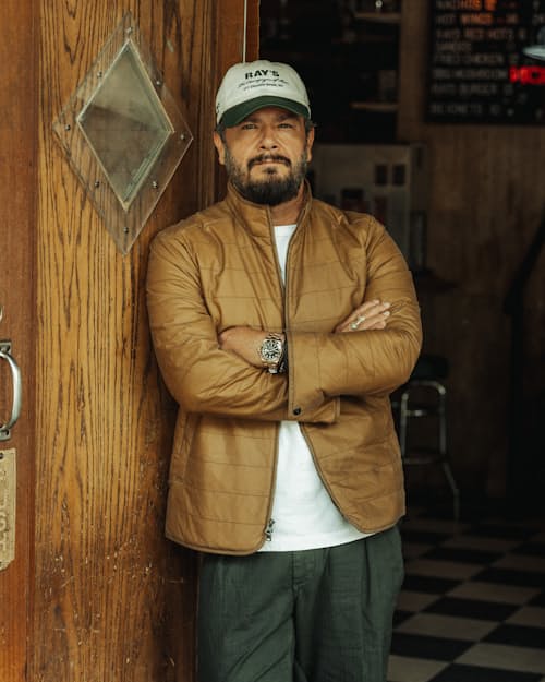 Carlos is 5’7”, 180 lbs, and wearing a size M