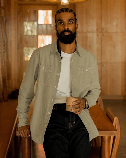 Stefan is 6’2, 160 lbs, and wearing size M