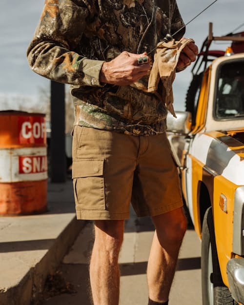 Nevin is 6’1, 160 lbs, and wearing size 31