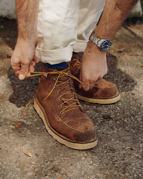 lifestyle image of Bull Run Moc Toe 6"