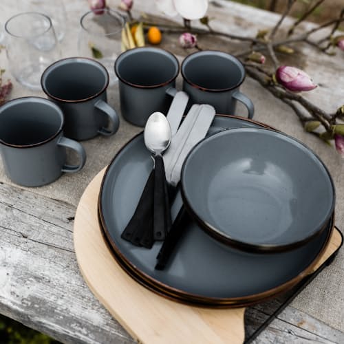 lifestyle image of Enamel Bowl Set