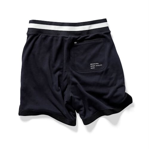 laydown image of Crossover Short - 8.5"