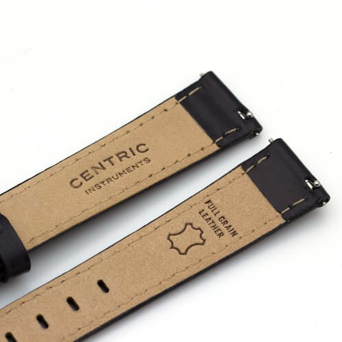 laydown image of Women's Field Watch Mark III
