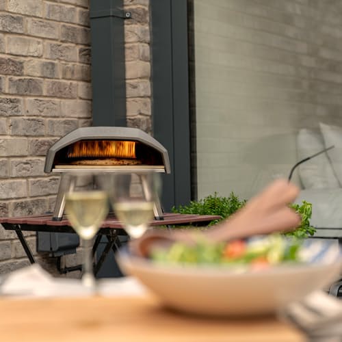 lifestyle image of Ooni Koda 12 Pizza Oven