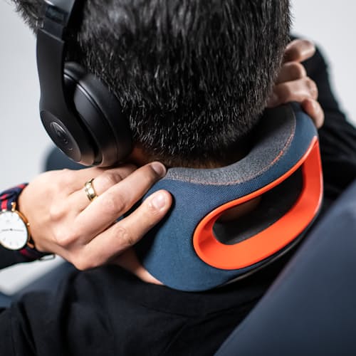 laydown image of BR2 Travel Pillow