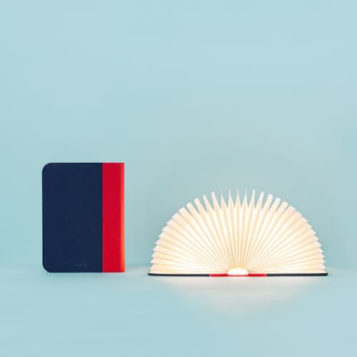 laydown image of Mini Lumio +
