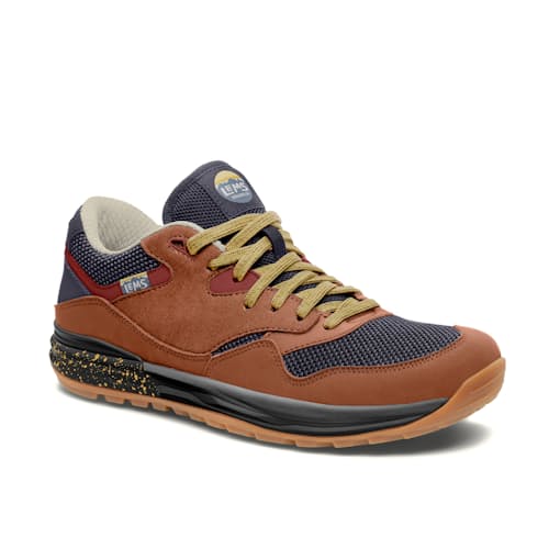 laydown image of Trailhead Sneaker