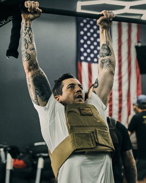 lifestyle image of Rucking Weight Vest
