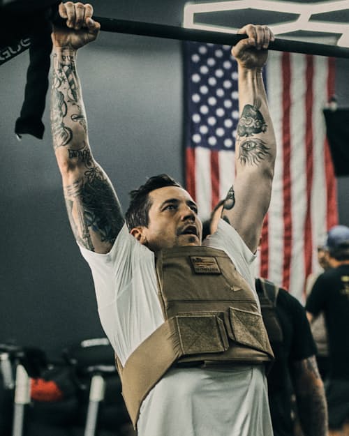 lifestyle image of Rucking Weight Vest