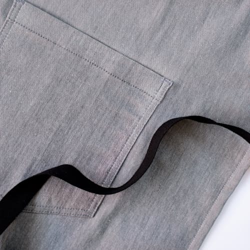laydown image of Pho Classic Apron
