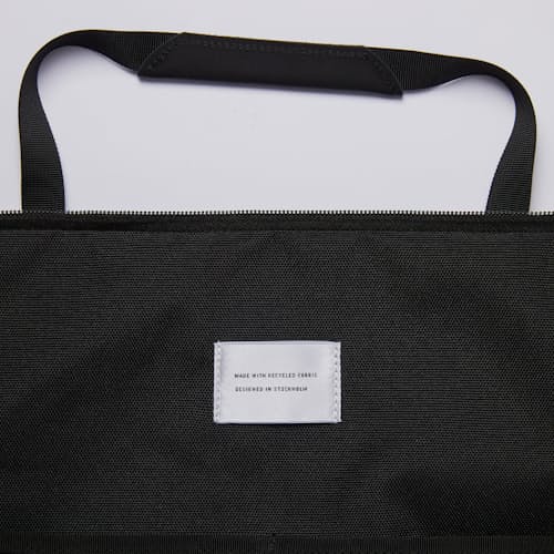 laydown image of Milton - 30L Weekender