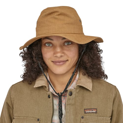 laydown image of Forge Hat