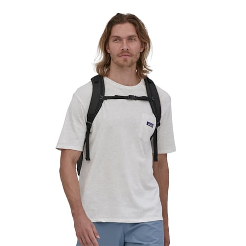 laydown image of Refugio Day Pack 30L