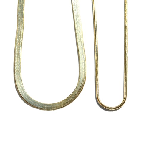 laydown image of Women's Gold Chain Set