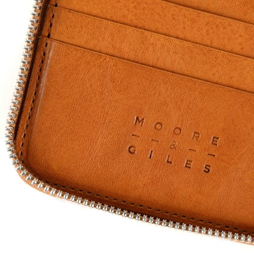 laydown image of Women's Small Zip Wallet