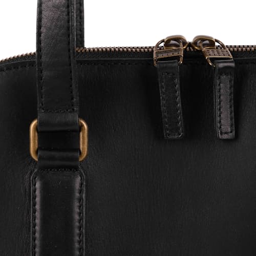 laydown image of Women's Britton Day Bag