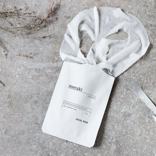 laydown image of Sensitive Face Mask