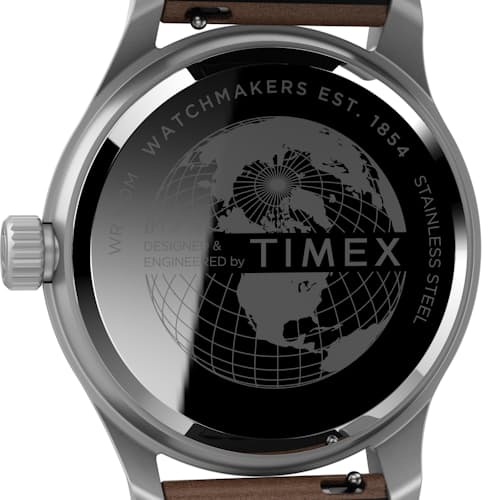 laydown image of Expedition 41mm Leather Strap