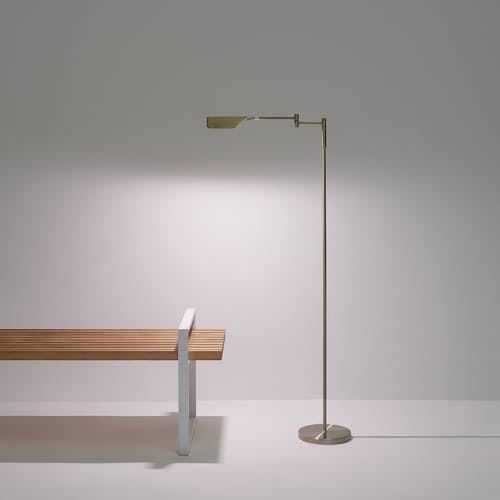 lifestyle image of Leaf Floor Lamp