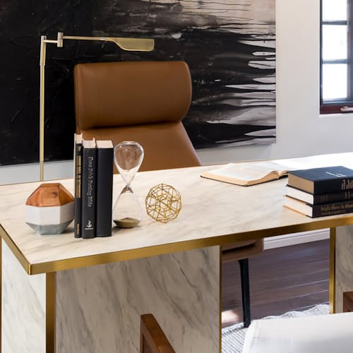 lifestyle image of Leaf Floor Lamp