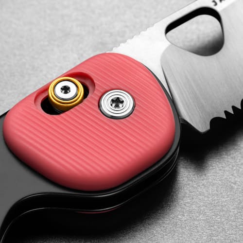 lifestyle image of The Redstone Pocket Knife