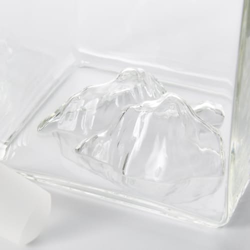 lifestyle image of Denali Decanter