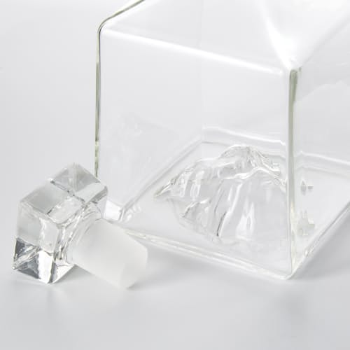 lifestyle image of Denali Decanter