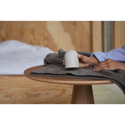 laydown image of Pilo No. 2 Fabric Shaver