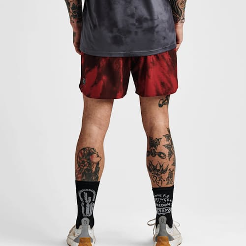 laydown image of Alta Running Shorts - 5"