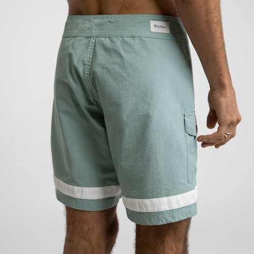 laydown image of Stripe Board Short - 5"