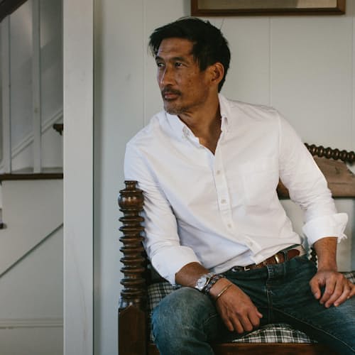lifestyle image of The Jack Everyday Slim Oxford Shirt