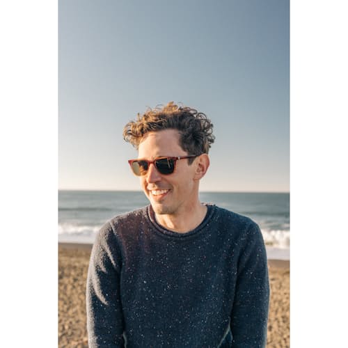 lifestyle image of Ventana Sunglasses