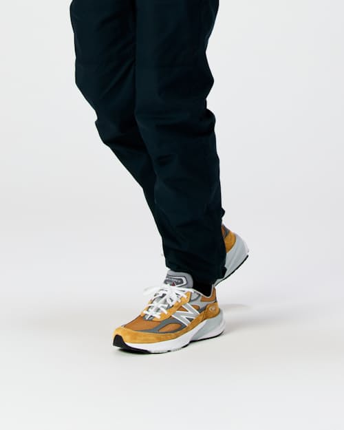 on model image of 990 Made in USA Sneaker