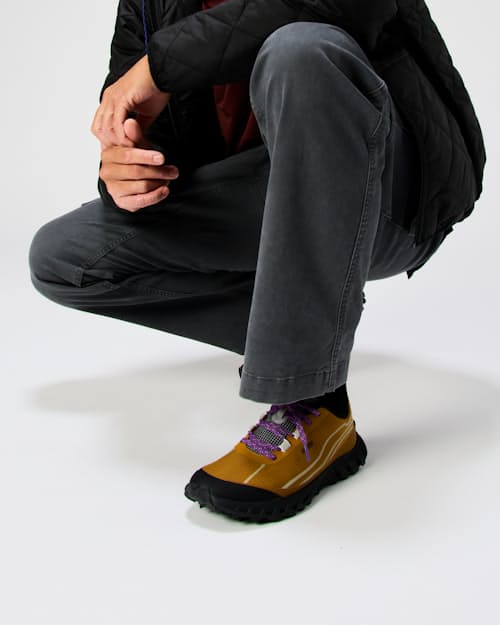 on model image of 002 Trail Running Sneaker