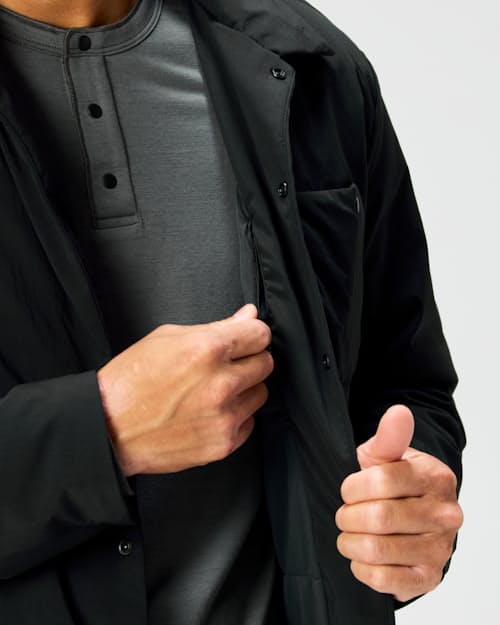 on model image of AltoLoft Insulated Shirt Jacket
